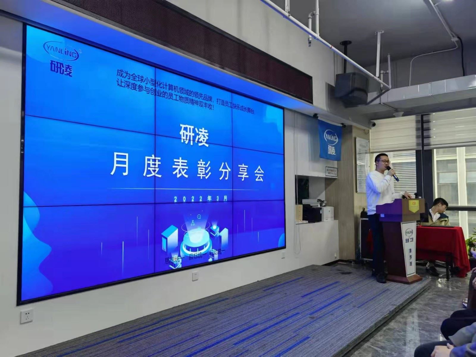 ef27ae679b22a76b7fed70a66f24d58 ef27ae679b22a76b7fed70a66f24d58